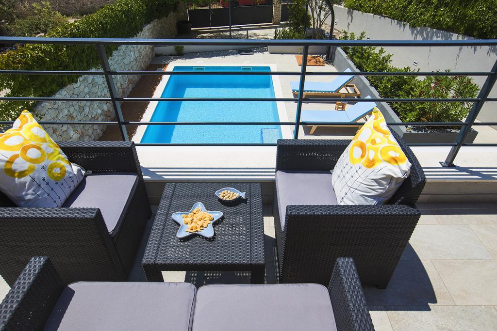 Holiday Home Vuko Севид Экстерьер фото